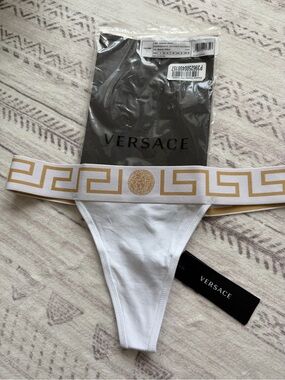 Versace Black & White Branded Tag